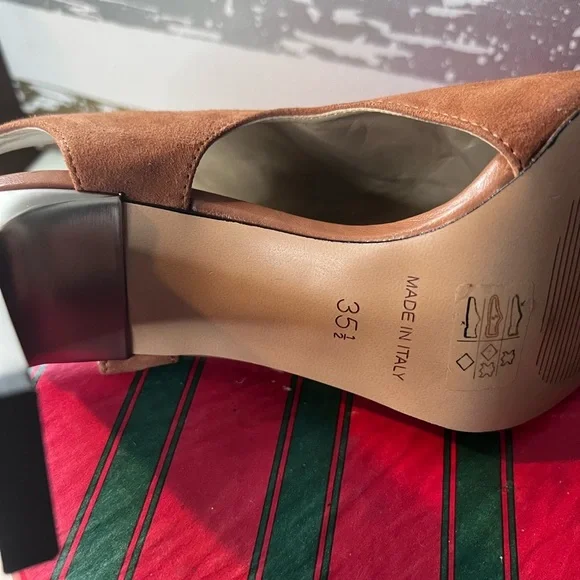 BCBGMAXAZRIA ankle wrap - Picture 7 of 9